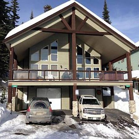 Large Dog Friendly Chalet With Private Hot Tub Big White Ski Resort Exterior photo