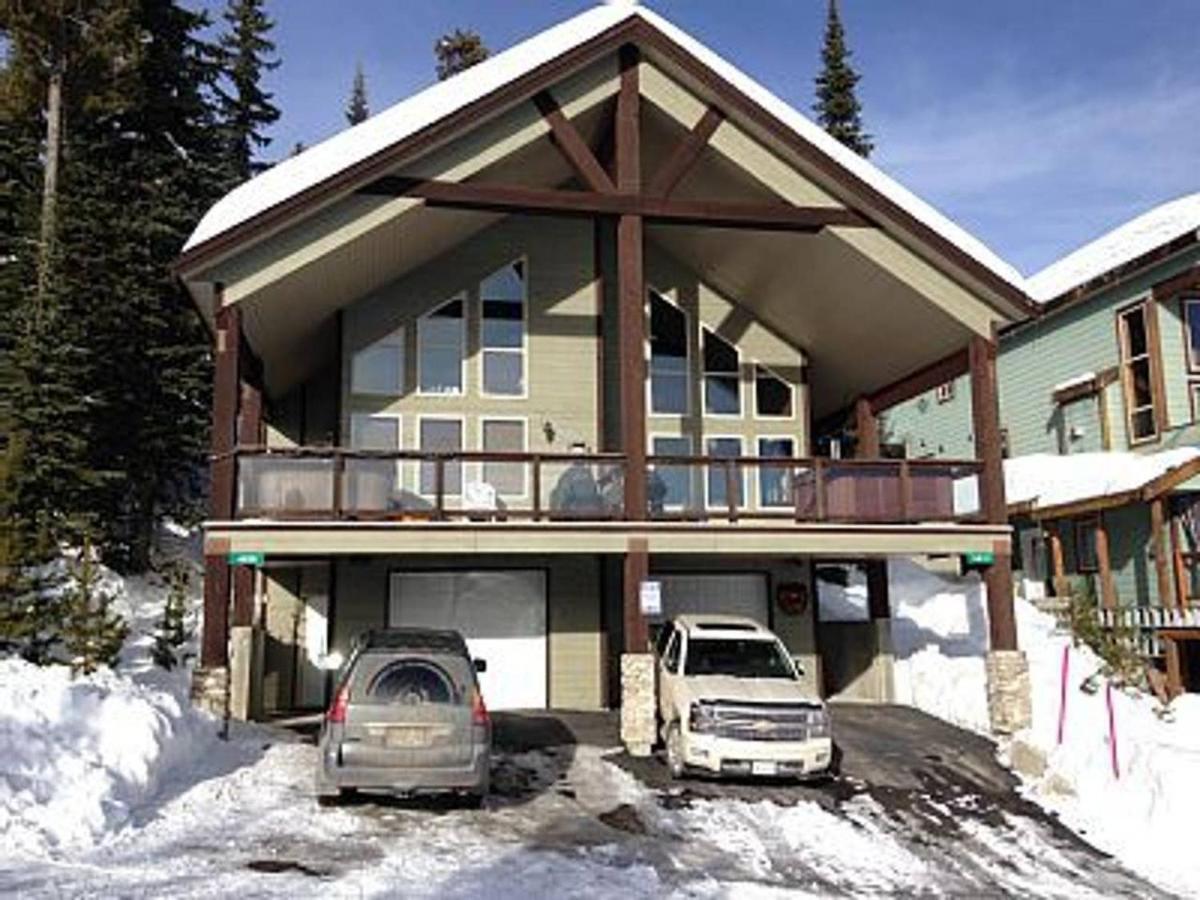 Large Dog Friendly Chalet With Private Hot Tub Big White Ski Resort Exterior photo